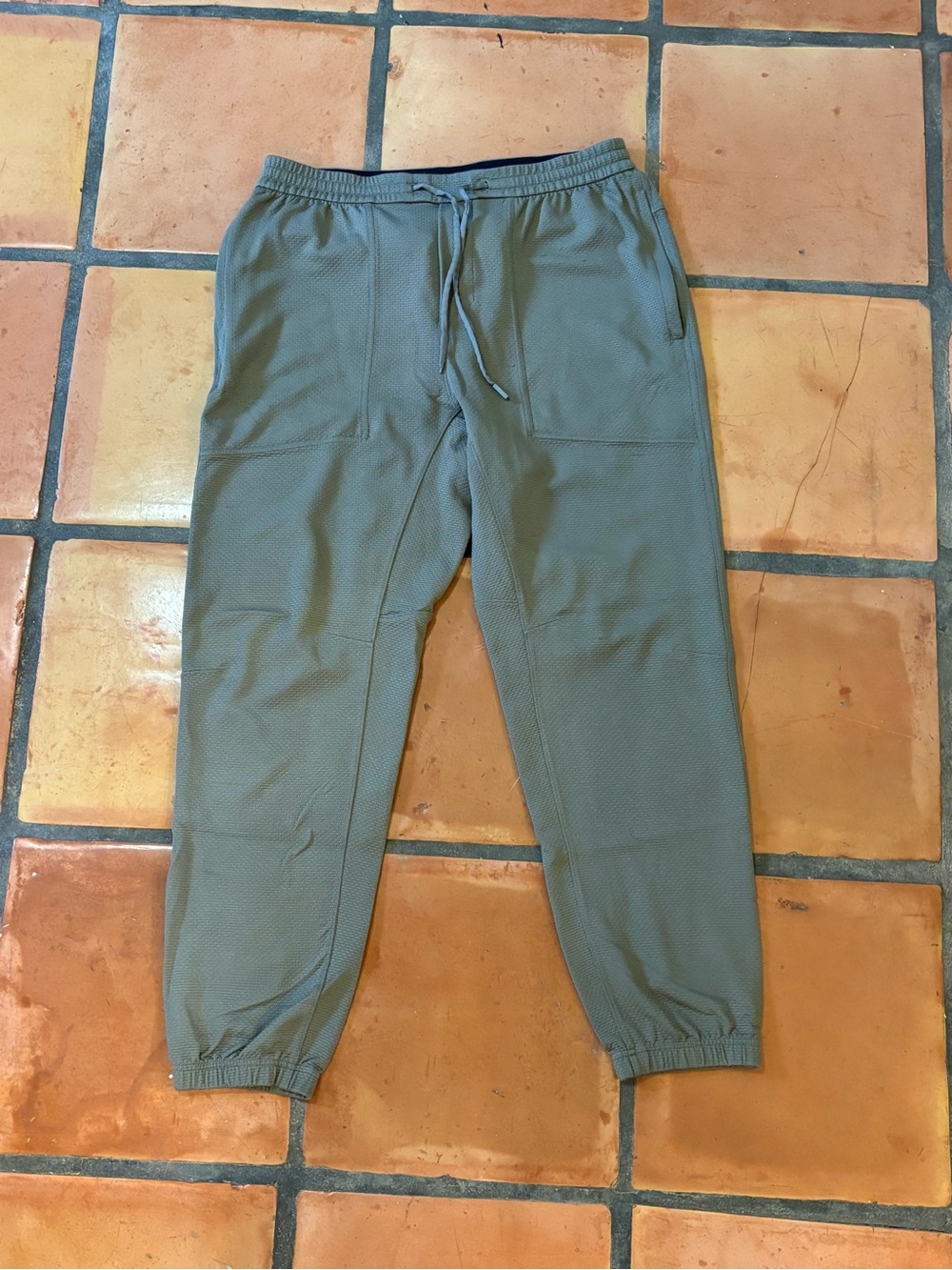 Lululemon athletica Men's Olive Jogger Pants - Drawstring Waist